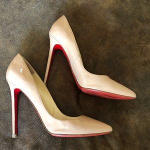 Christian Louboutin pointed toe pumps so Kate nude
